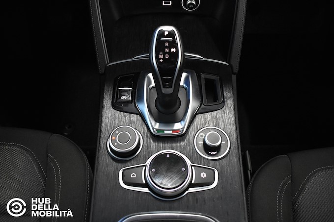 ALFA ROMEO Stelvio 2.2 Turbodiesel 190 CV AT8 Q4 Business